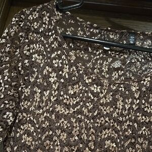 BKE Brown and Copper Metallic Lace Longsleeve Women's Medium